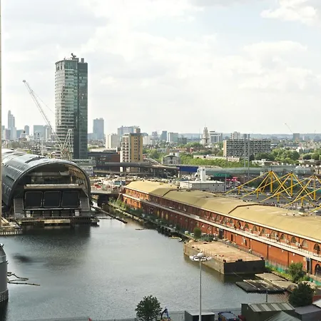 Fraser Place Canary Wharf-2